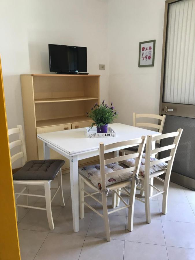 Foscolo Sunset House Apartment ลิโดดิเยโซโล ภายนอก รูปภาพ
