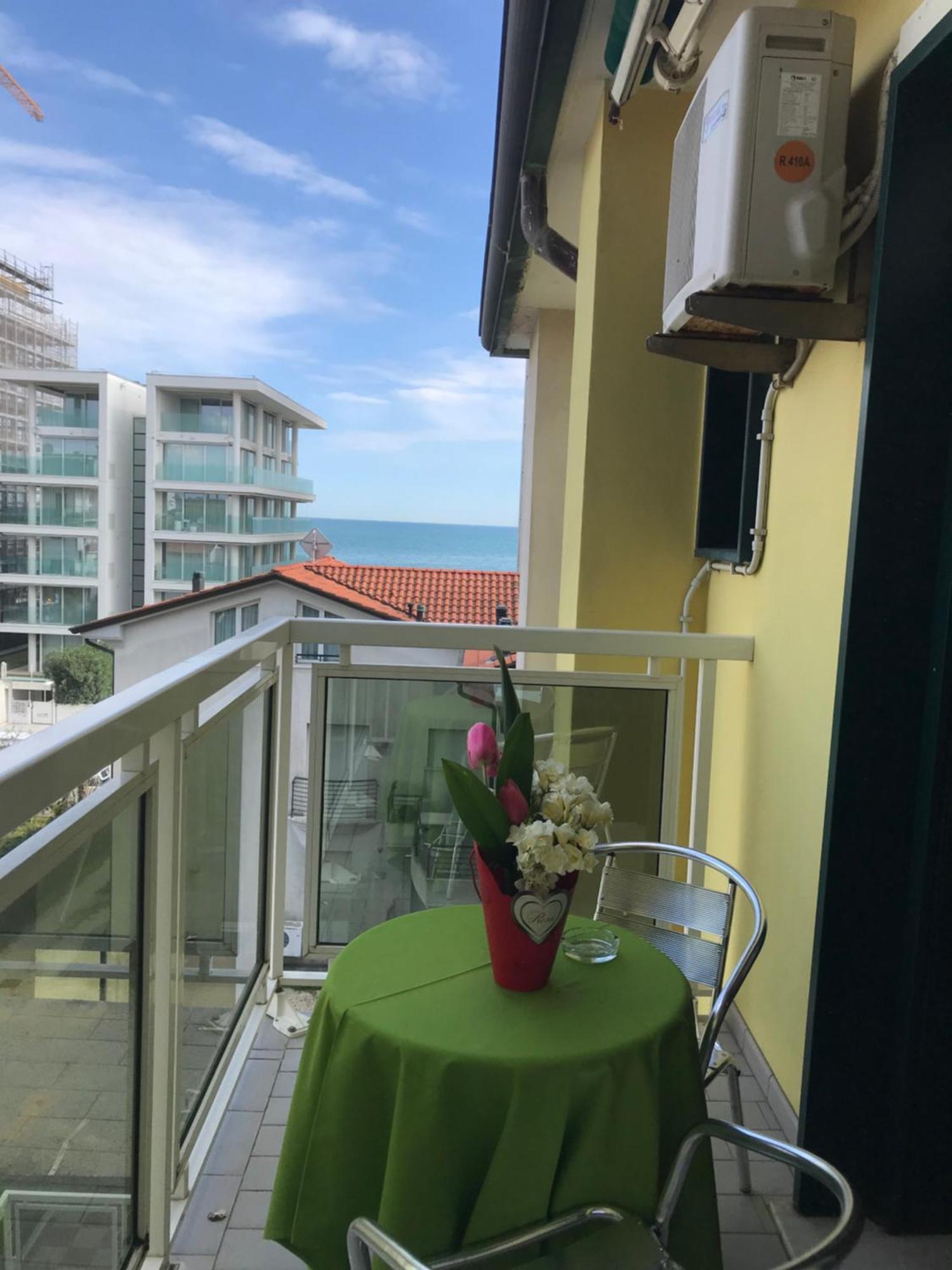 Foscolo Sunset House Apartment ลิโดดิเยโซโล ภายนอก รูปภาพ